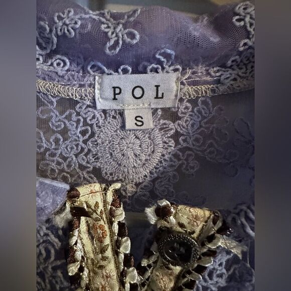 NWOT POL Purple Lilac Lace Blouse with Intricate Floral Design Metal Buttons - Picture 3 of 7